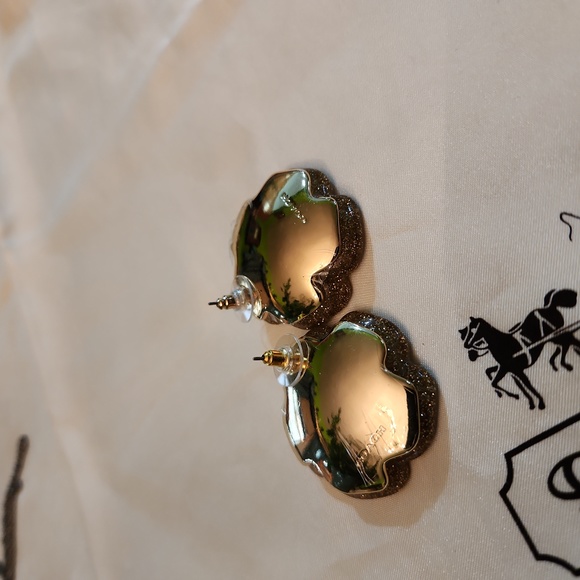 Earrings - Picture 6 of 7